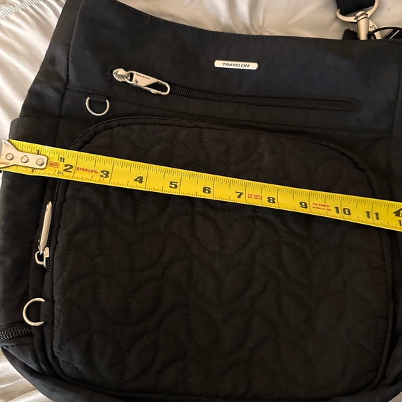 Travelon Black Front-Quilted Crossbody travel or Campus Bag - Picture 10 of 12